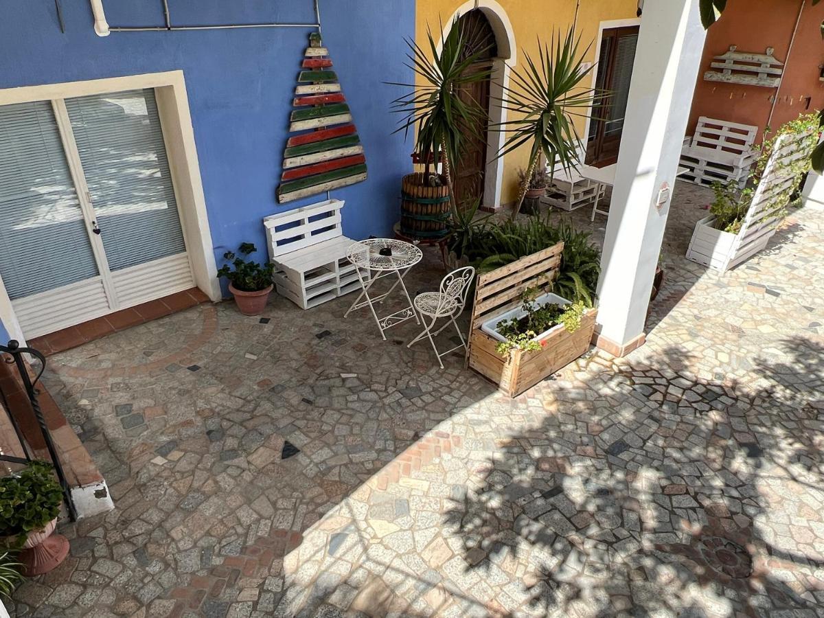 Loceri B&B Rita And Family المظهر الخارجي الصورة